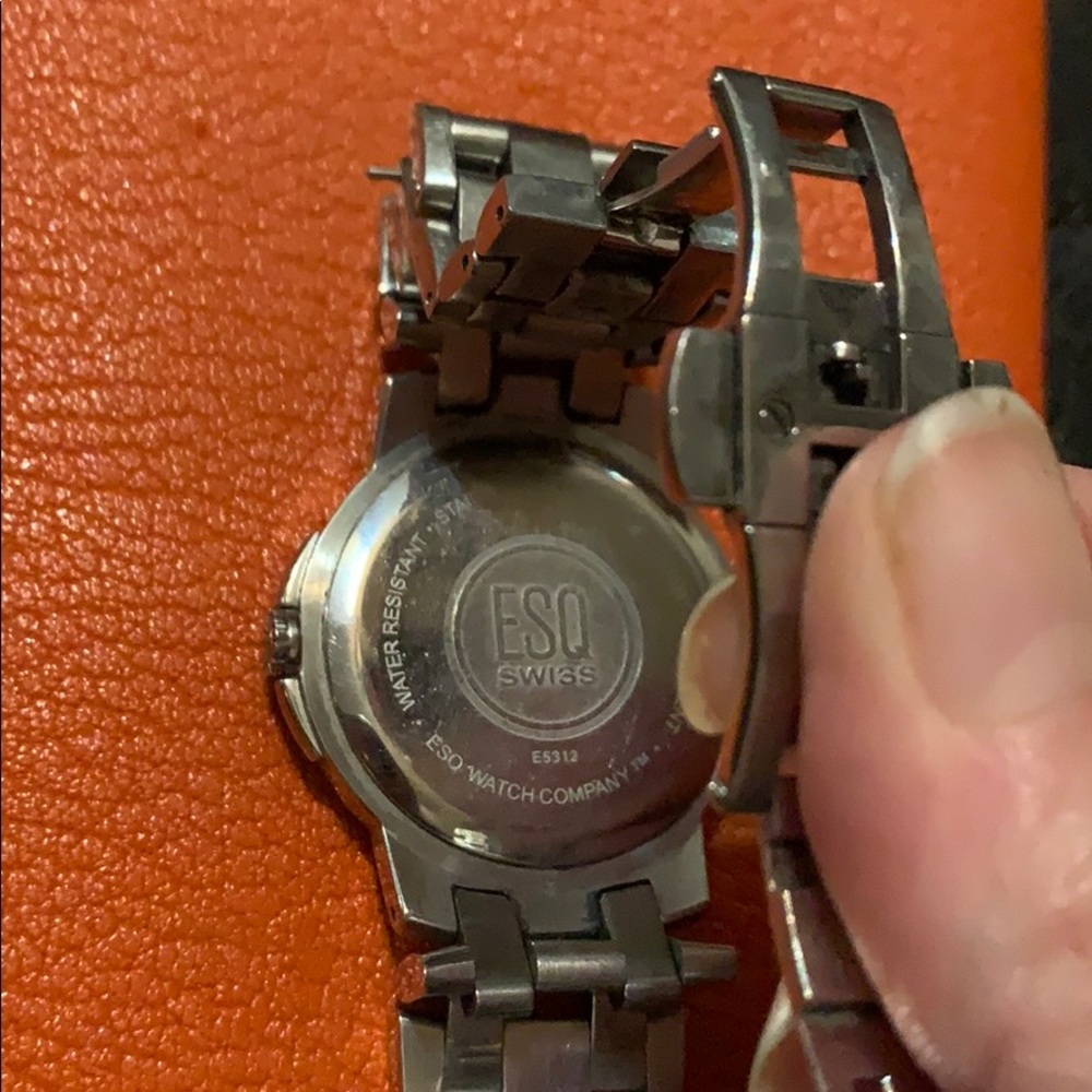 MENS SILVER & BLACK ESQ SWISS WATCH - Picture 4 of 5
